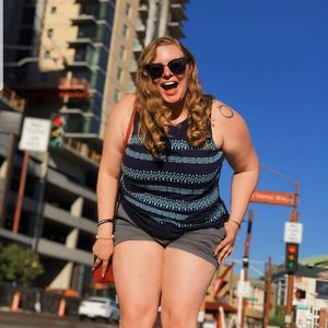 Meet your Posher, Danielle